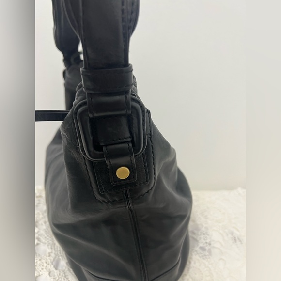 Beautiful Cole Hann Bag - Picture 3 of 3